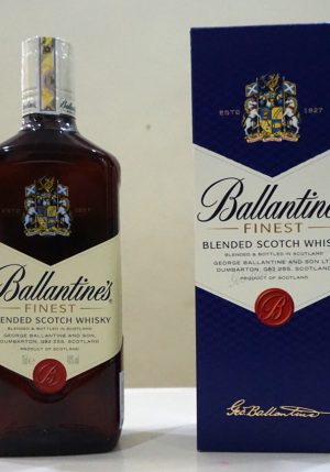 Ballantines Finest - Khong so